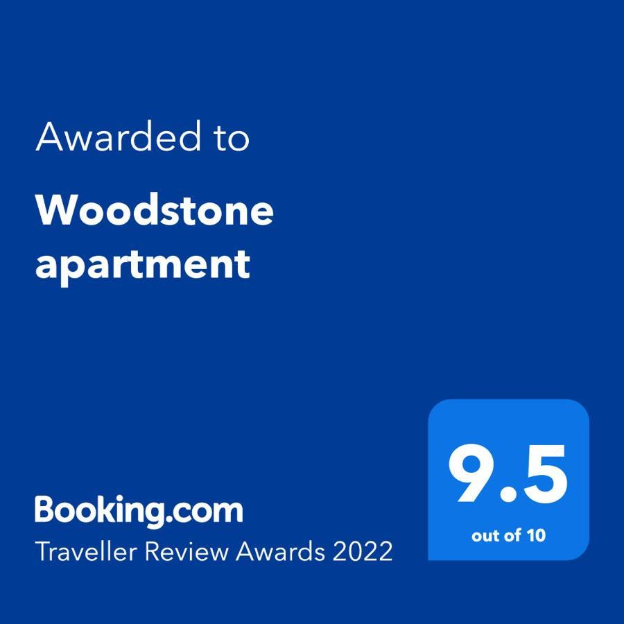 Woodstone Apartment بلوييست المظهر الخارجي الصورة