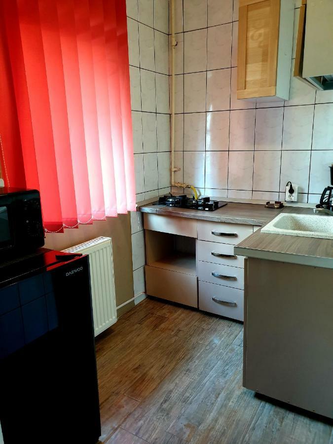 Woodstone Apartment بلوييست المظهر الخارجي الصورة